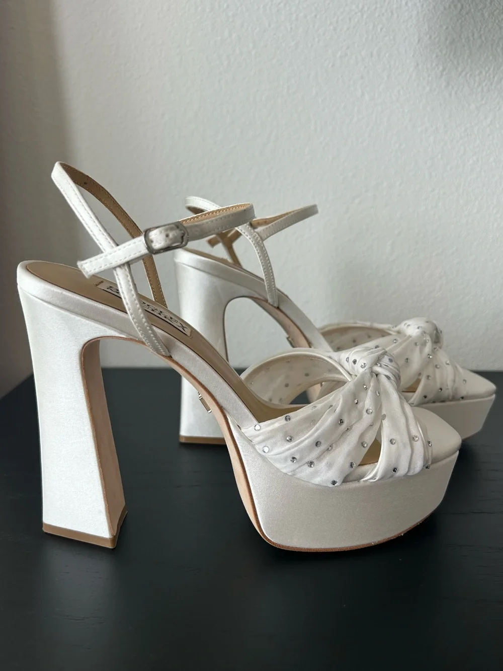 Badgley Mischka Willabella Platform Sandals